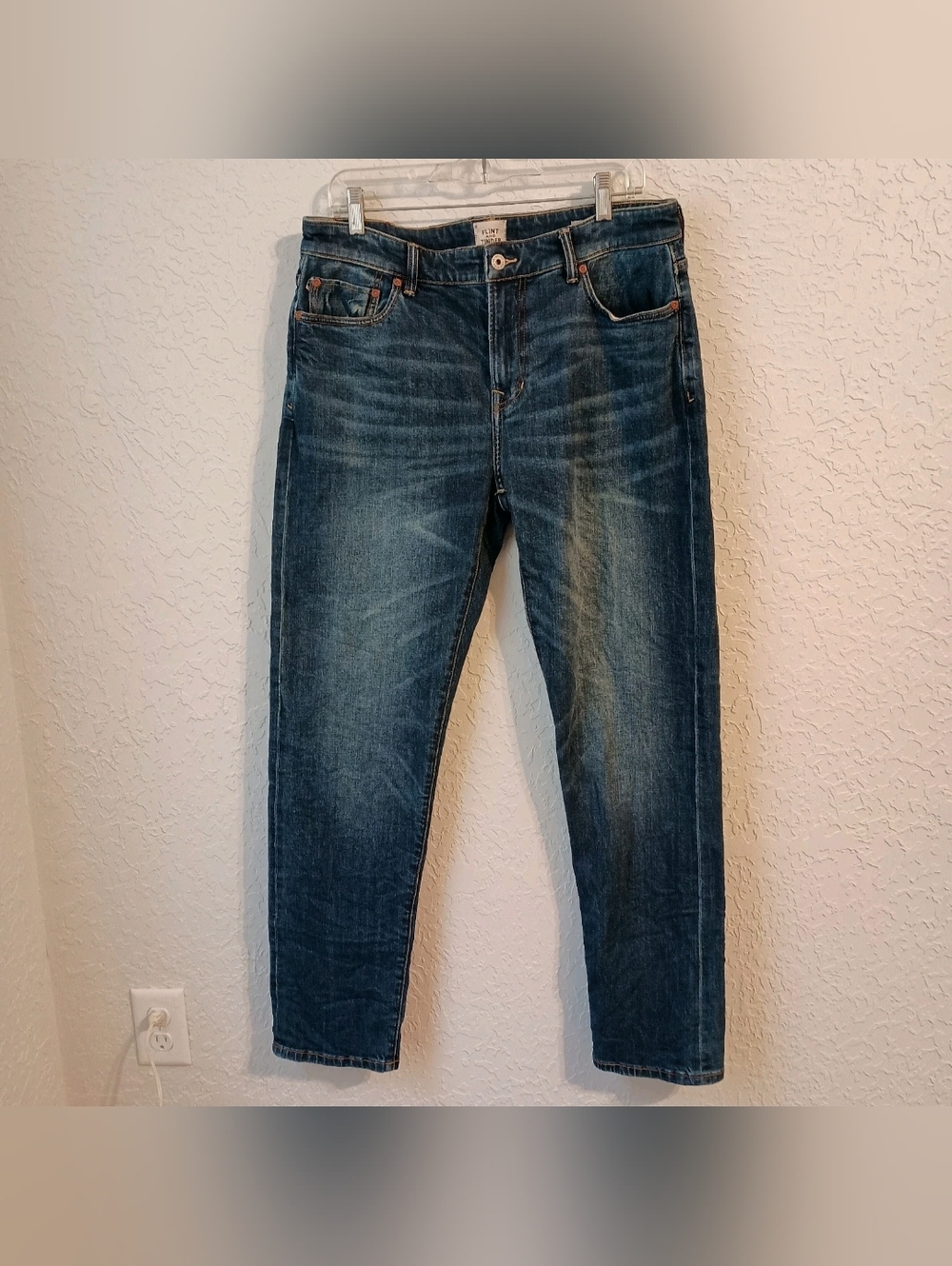 Flint and Tinder Straight Fit Jeans Mens 33x32 Mid Dark Wash Wash Whiskering
